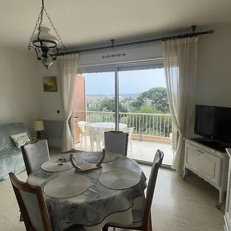 Horizon Bleu With Terrace In Apartment